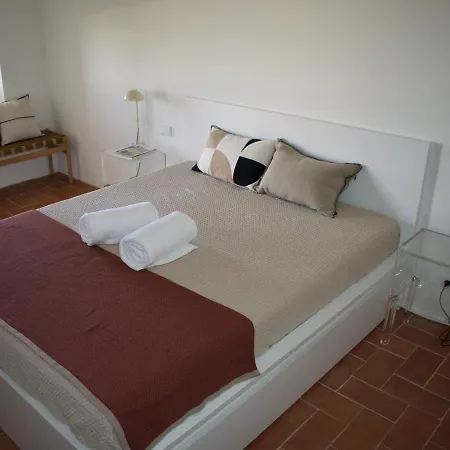 Nova Casa Com Piscina No Convento Bernardas 타비라